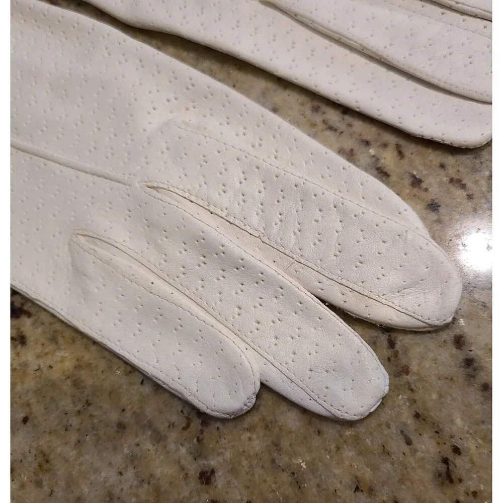 Vintage Size S 6 1/4 Off-White Soft Leather Formal 8.5